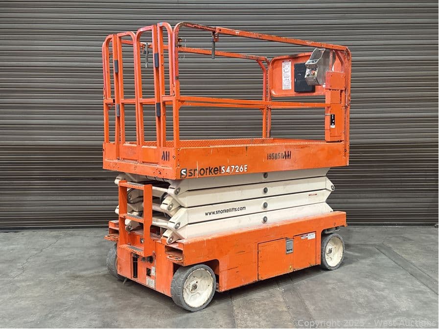 2017-snorkel-s4726e-electric-scissor-lift-26-39-max-height-581346