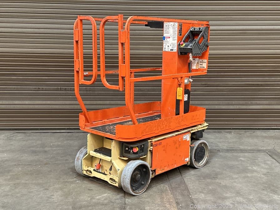 2008-jlg-1230es-vertical-mast-lift-12-39-max-height-584887