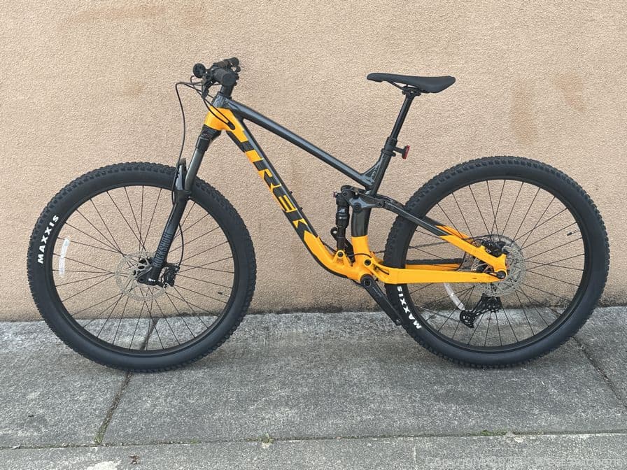 trek-fuel-ex-5-deore-lithium-grey-marigold-29-medium-581784