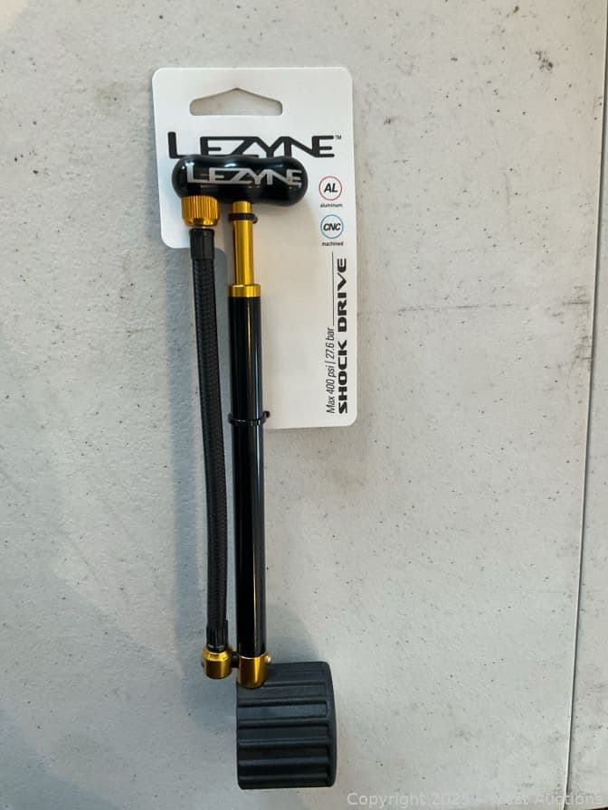 lezyne-shock-pump-400-psi-588053