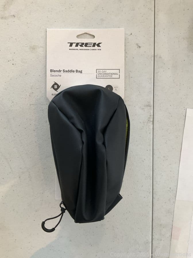 trek-blendr-saddle-bag-588077