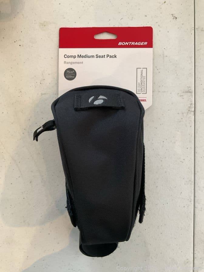 bontrager-comp-medium-saddle-bag-588080