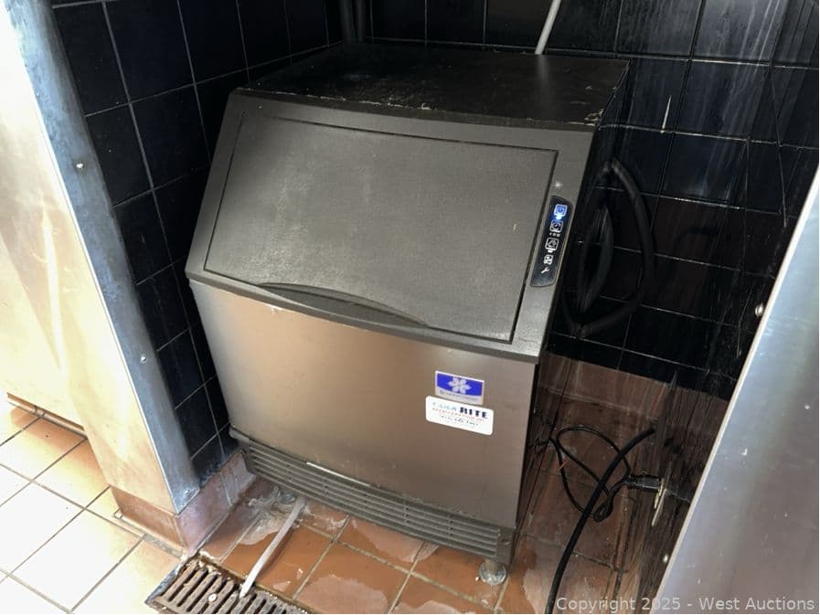 manitowoc-26-half-cube-undercounter-ice-machine-584176