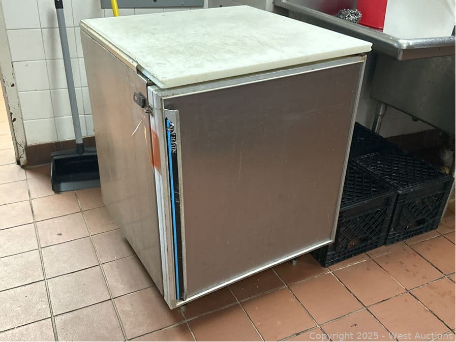 super-king-commercial-freezer-584159