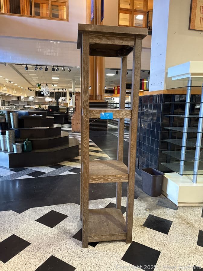 7-39-wooden-display-582455