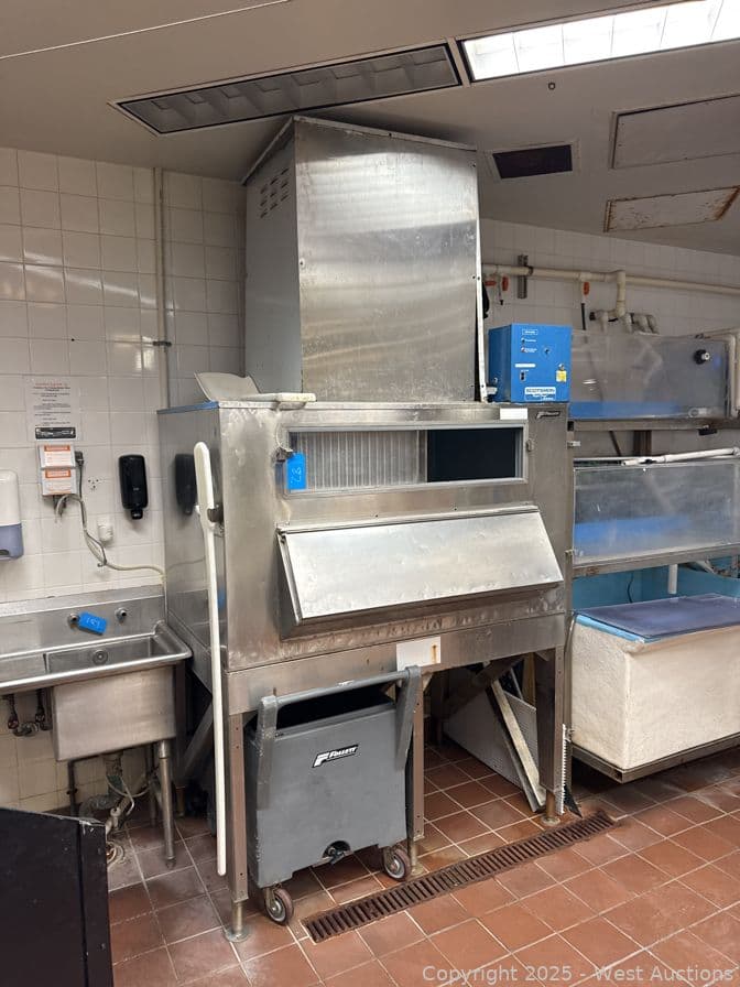 follett-ice-machine-with-rolling-tub-scotsman-rapid-freeze-ice-flaker-and-more-584048