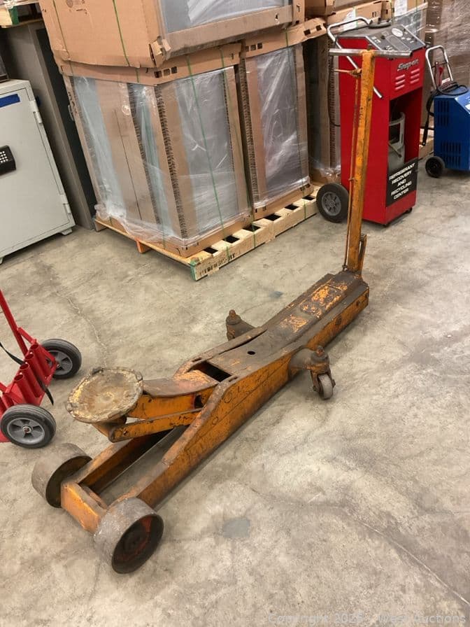 hydraulic-jack-582422