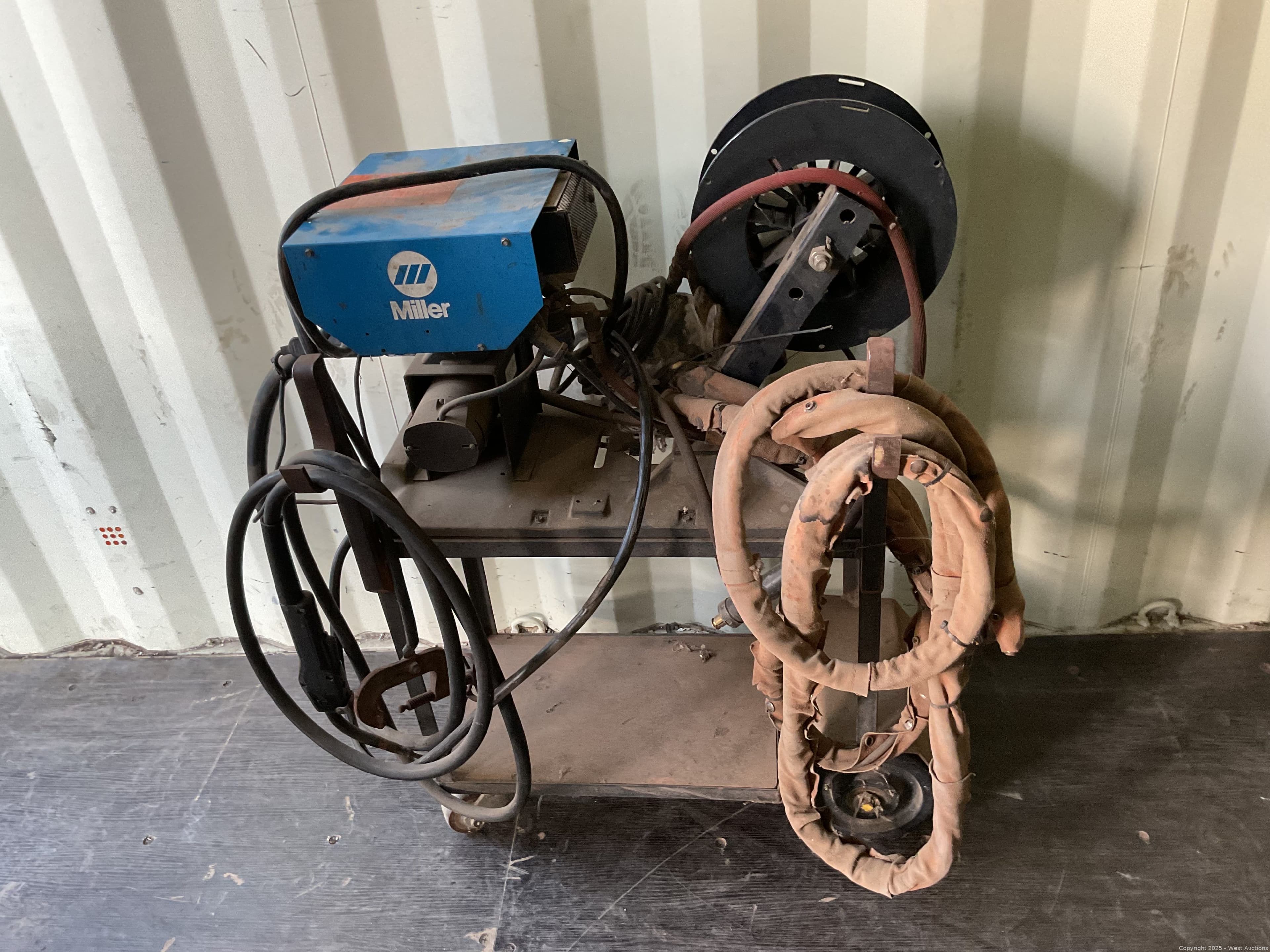 miller-mig-welder-586889