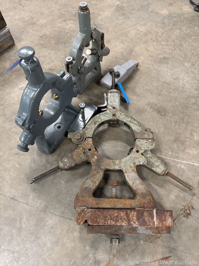 3-assorted-milling-machine-steady-rests-588449