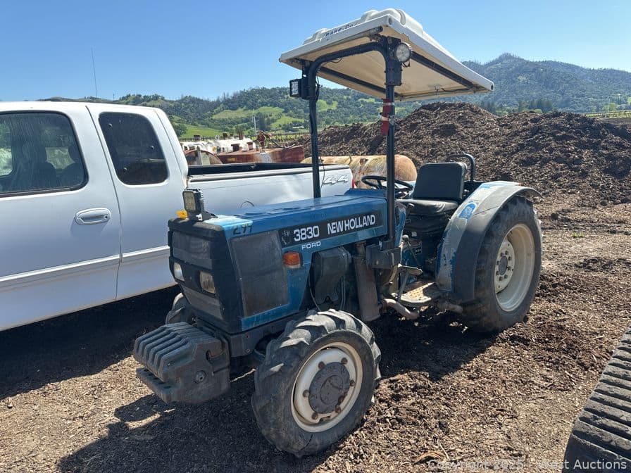 new-holland-3830-orchard-vineyard-4wd-tractor-589539
