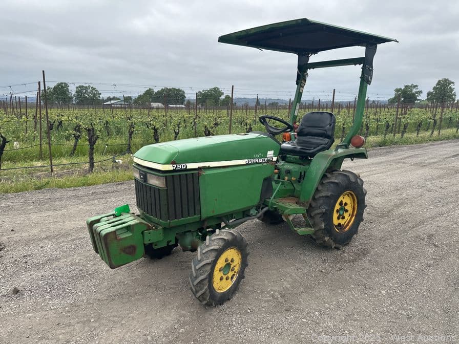 john-deere-790-4wd-compact-utility-tractor-589573