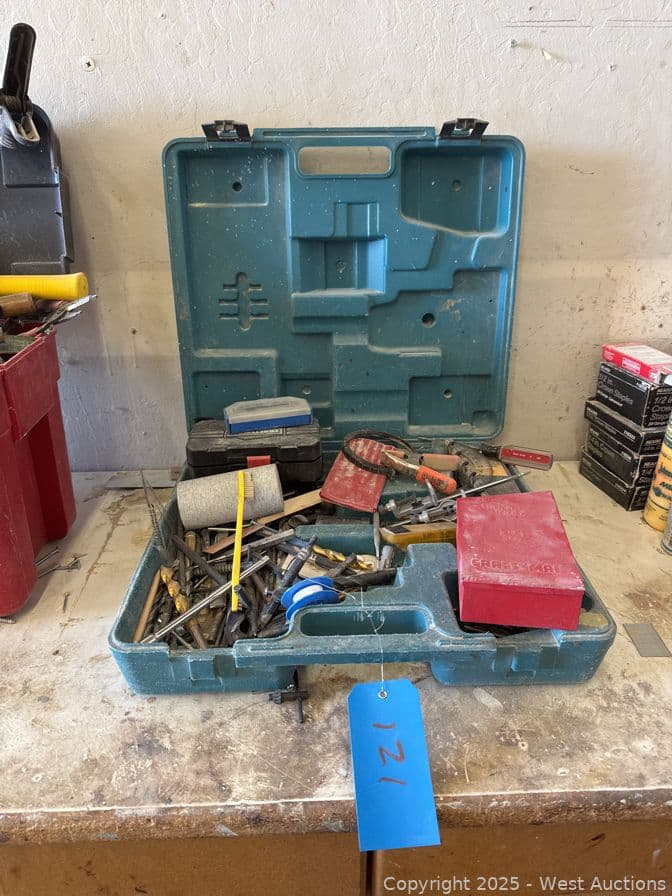 contents-of-case-assorted-drill-bits-590447