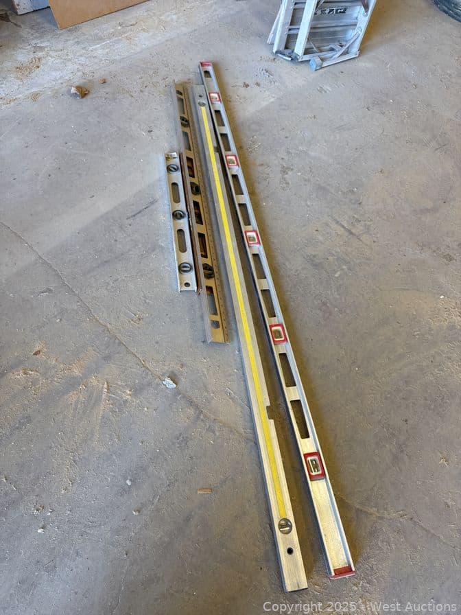 4-assorted-straight-edges-590361