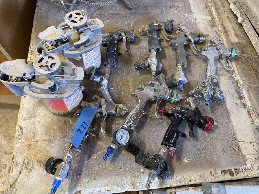 7-pneumatic-painting-guns-attachments-and-more-590347