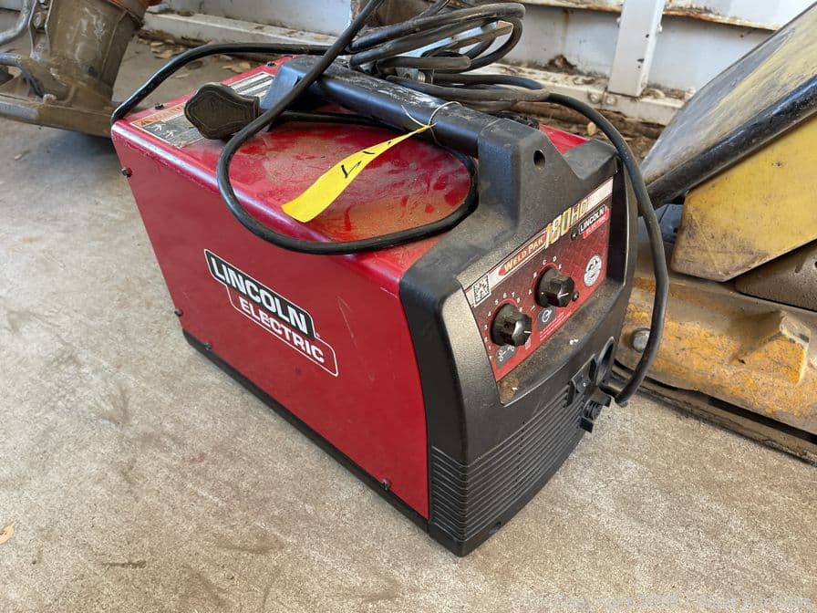 lincoln-electric-180hd-welder-590876