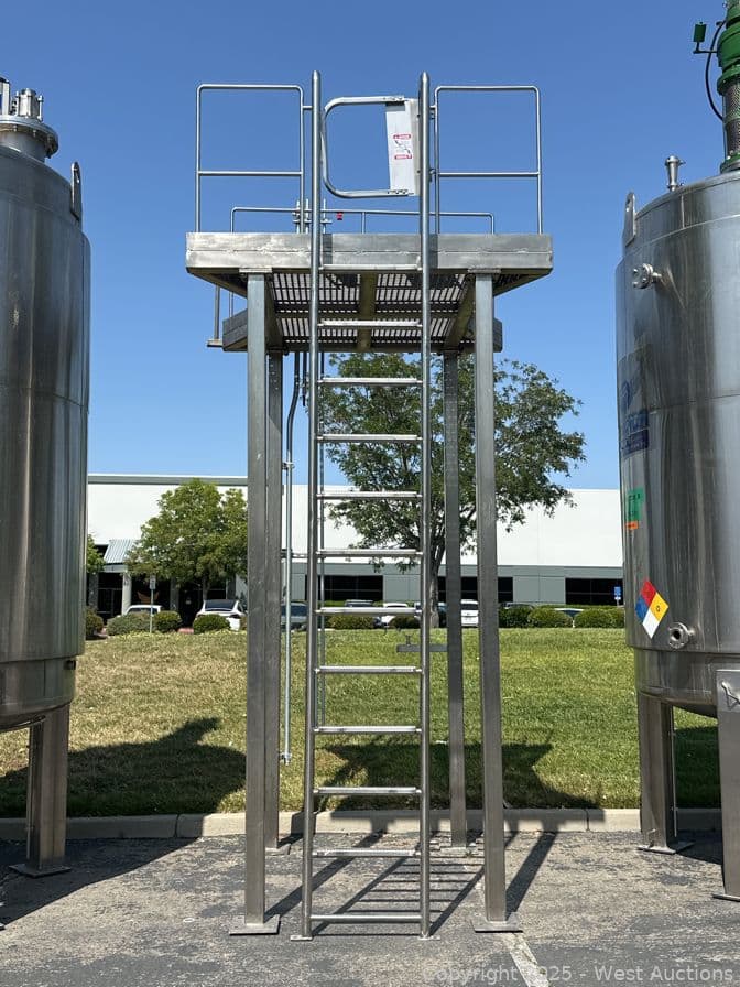 custom-tank-platform-with-ladder-595933