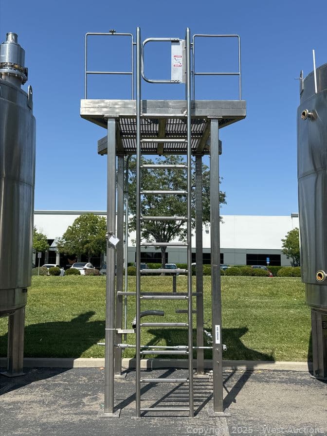 custom-tank-platform-with-ladder-595936