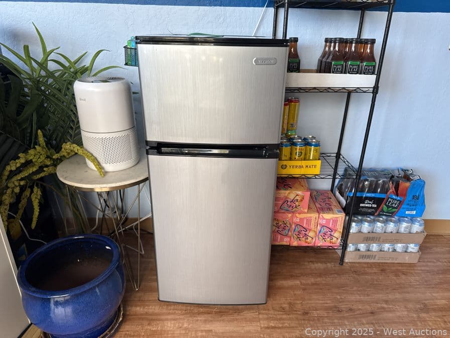 vissani-refrigerator-contents-not-included-596340