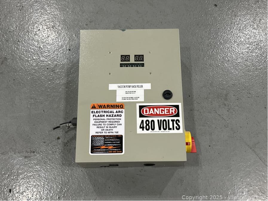 vacuum-pump-sack-filler-control-panel-596368