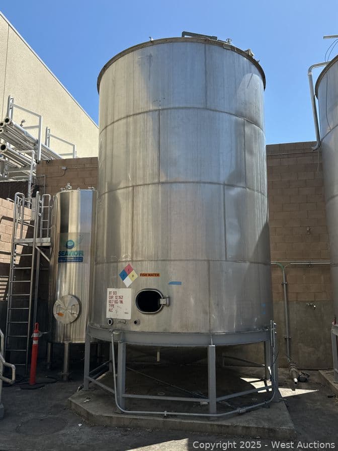 12-152-gallon-steel-liquid-storage-tank-596477