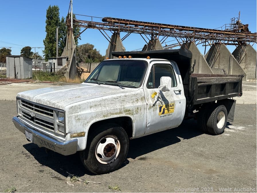 1986-chevrolet-c10-dump-truck-600240