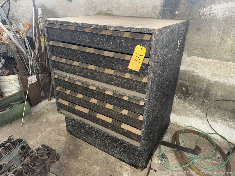wood-and-steel-hardware-organizer-600494