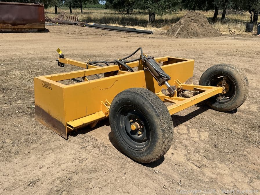 8-39-box-scraper-attachment-590966