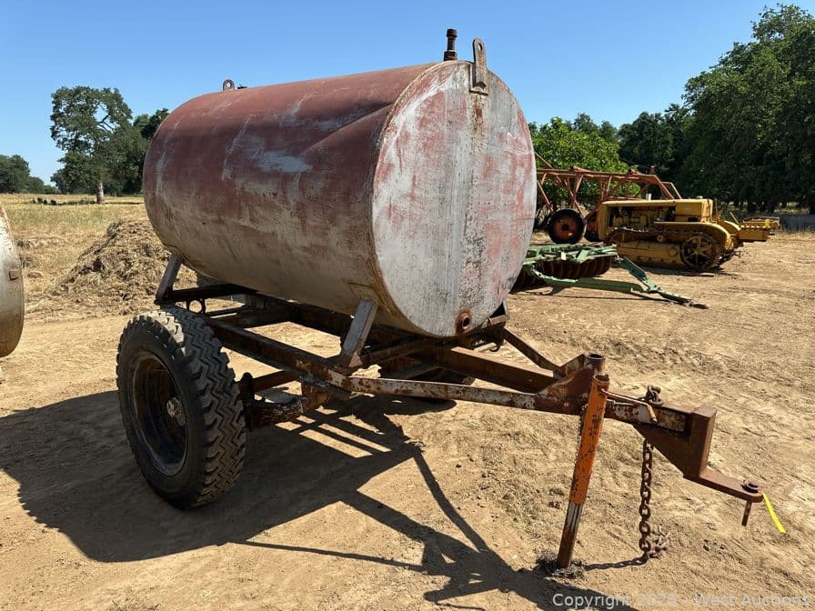 transfer-tank-with-attached-custom-trailer-590970