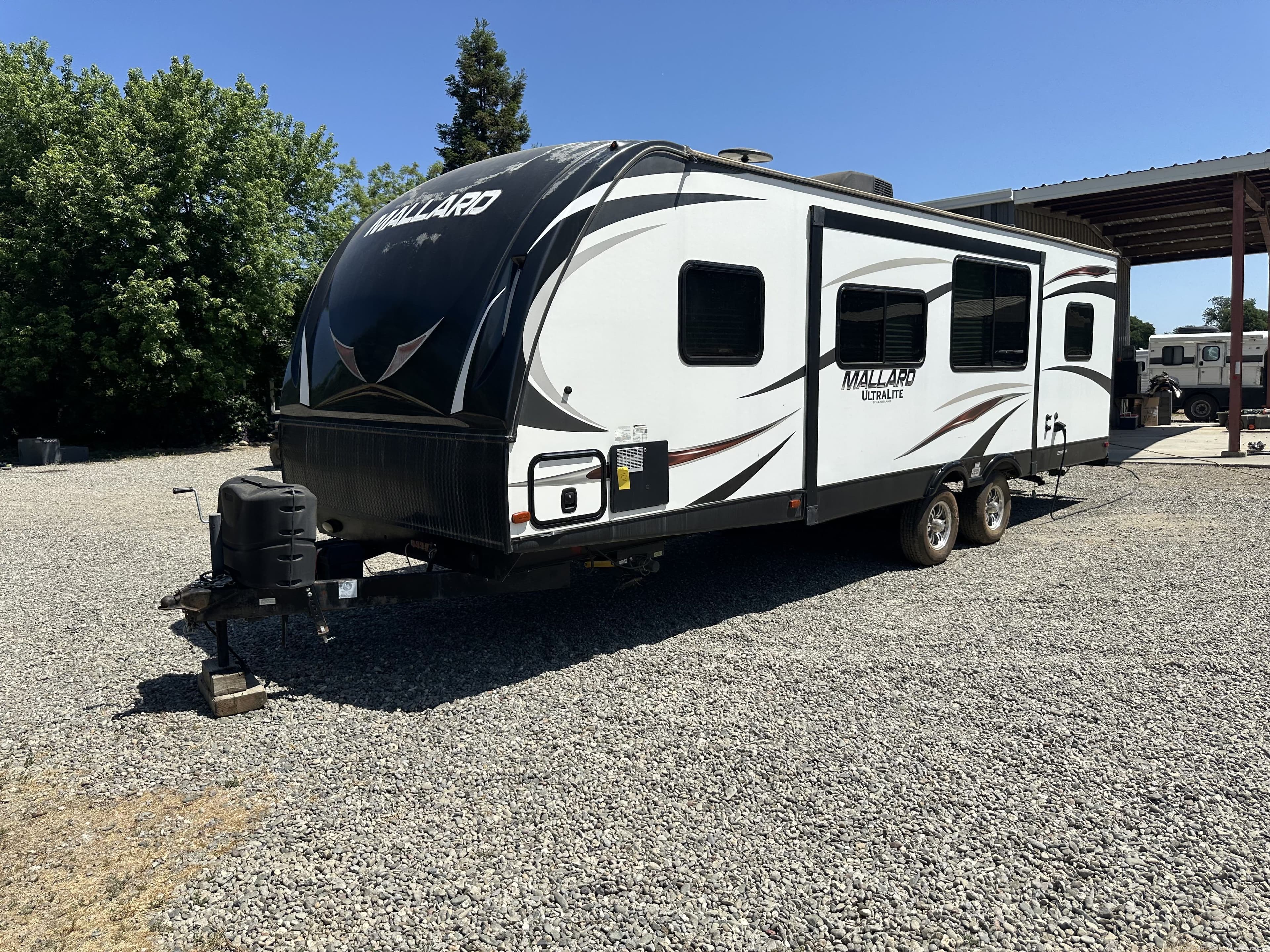 2018-mallard-ultralite-27-39-travel-trailer-591028