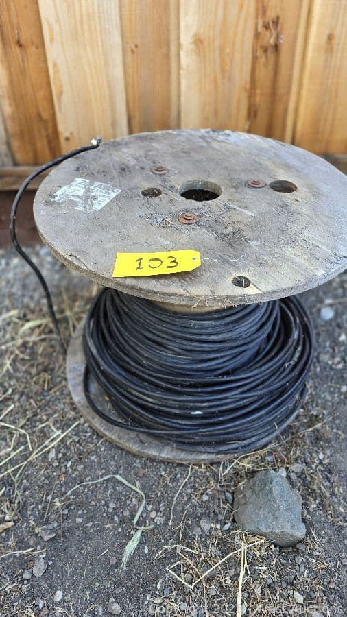 large-spool-of-2-gauge-stranded-copper-wire-593394