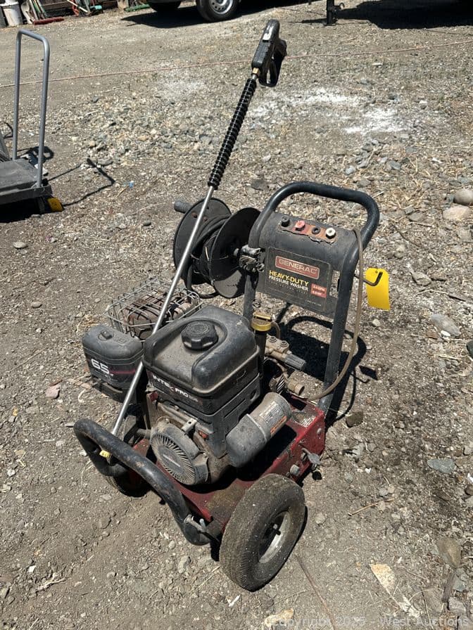 generac-heavy-duty-pressure-washer-593457