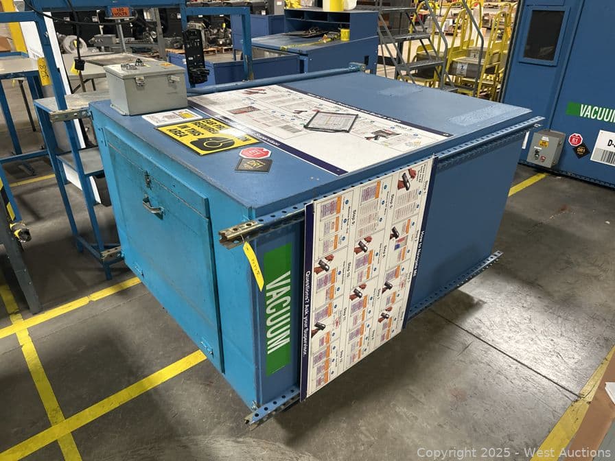 vacuum-scrap-box-595395