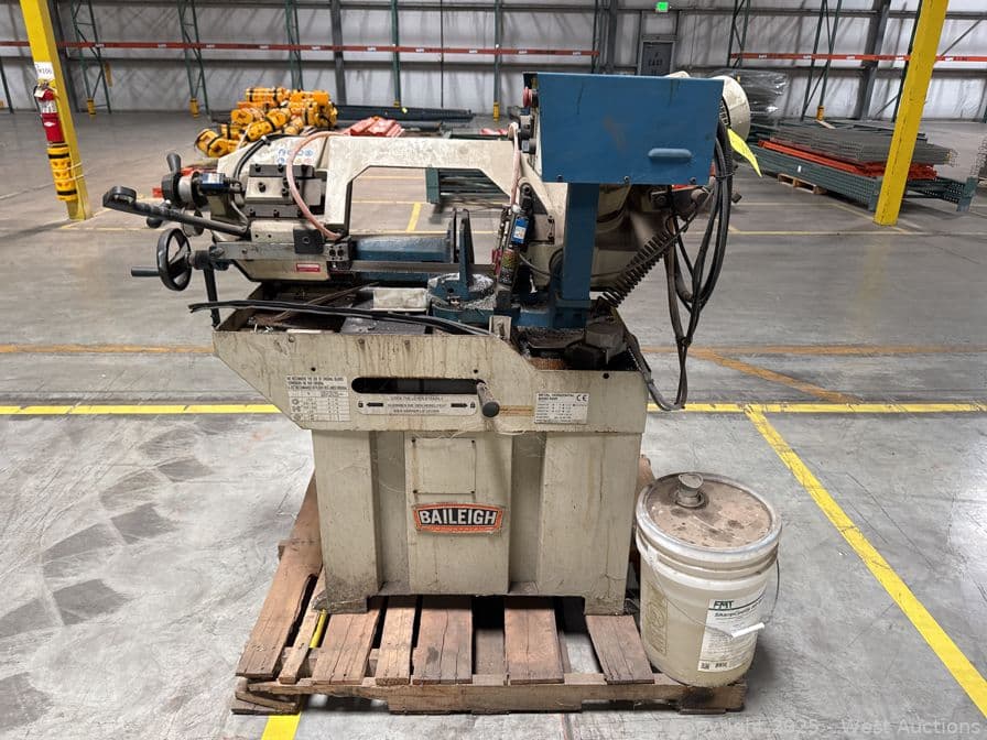 contents-of-pallet-baileigh-metal-horizontal-band-saw-bs-250m-595656