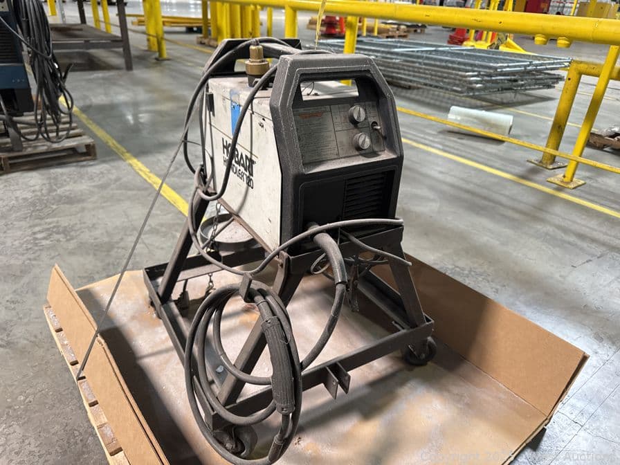 hobart-handler-120-wire-feed-welder-with-handmade-cart-595648