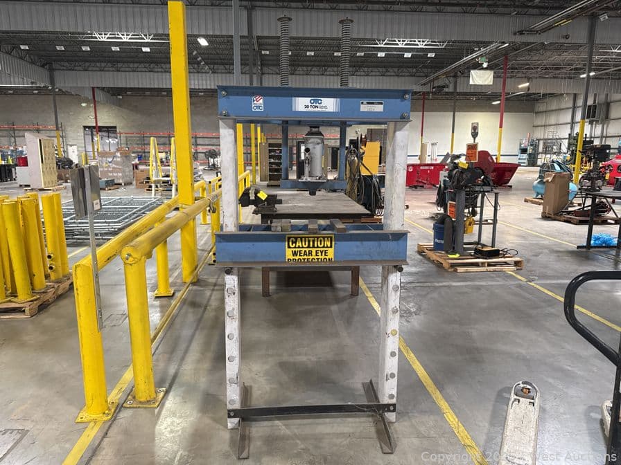 otc-20-ton-hydraulic-shop-press-595644