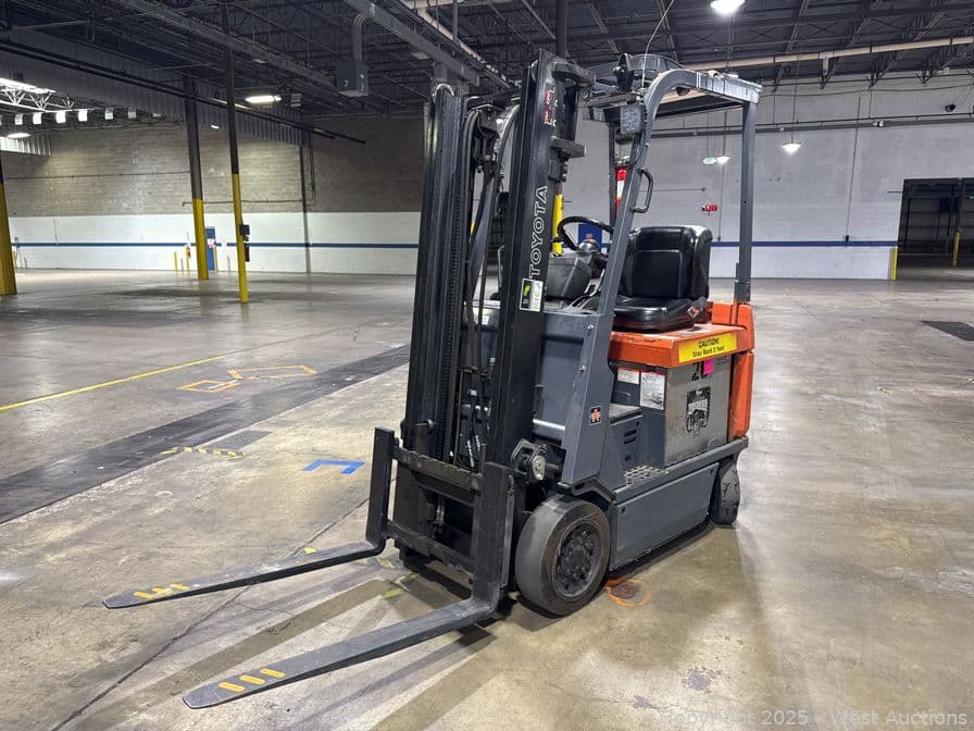 toyota-2-750-lb-capacity-electric-forklift-595546