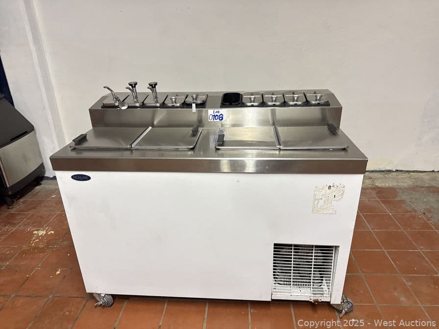 norlake-ice-cream-freezer-with-topping-station-with-inserts-598486