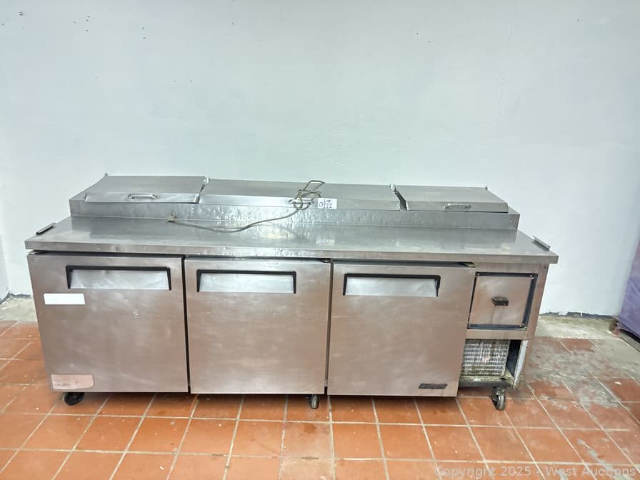 turbo-air-pizza-prep-table-3-door-598504