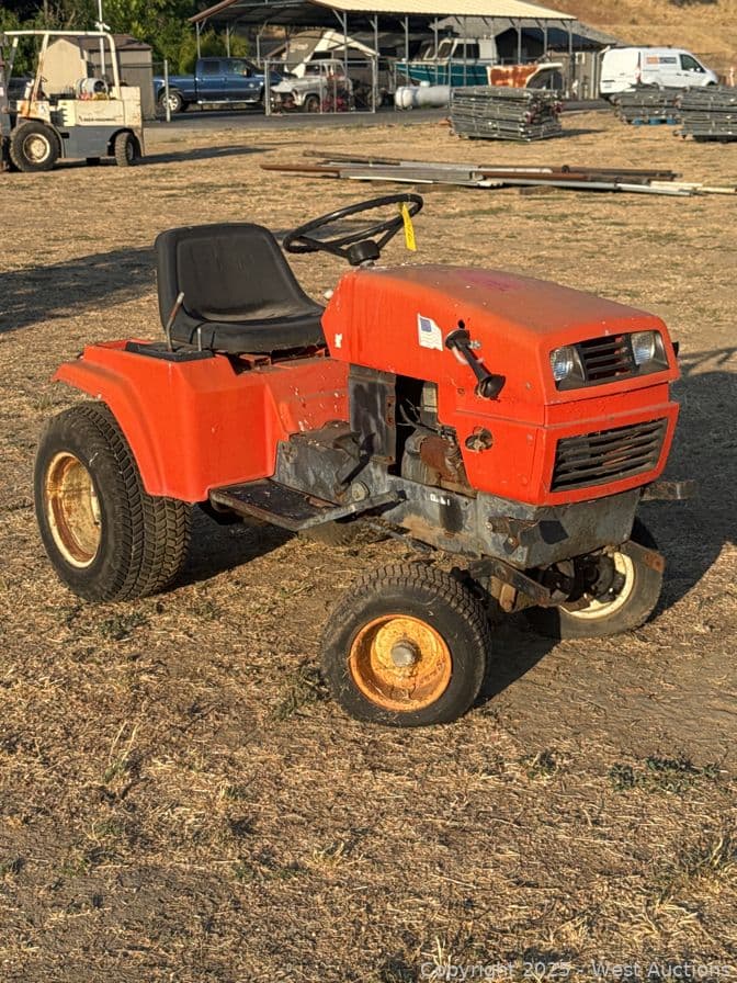 ariens-riding-lawn-tractor-597084