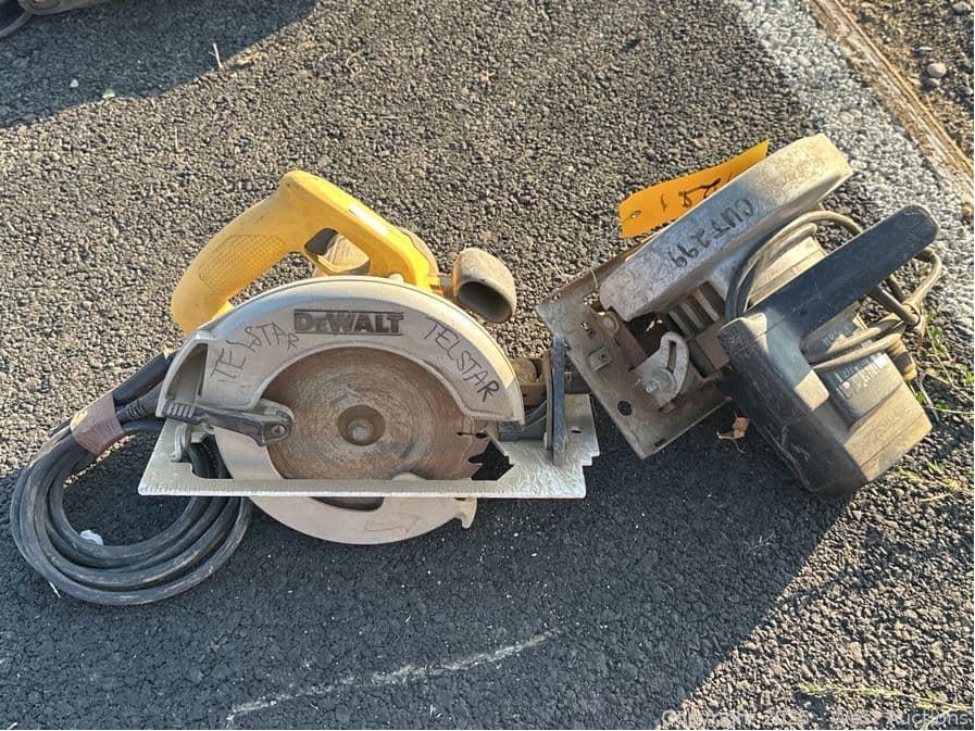 2-circular-saws-597011