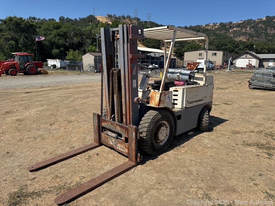 allis-chalmers-6k-capacity-propane-forklift-597035