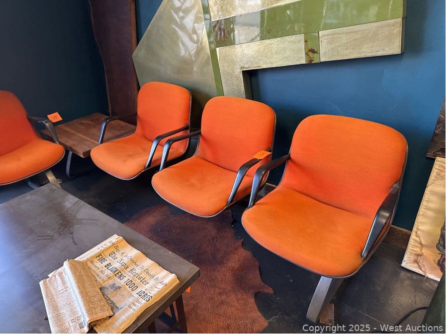 steelcase-3-seat-bench-with-side-table-594094