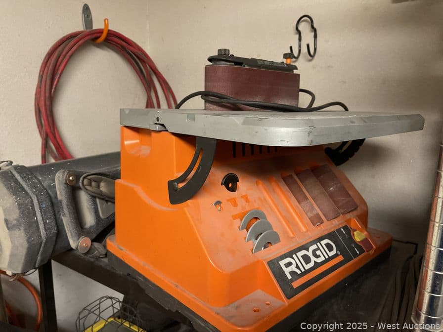 rigid-table-belt-sander-back-pack-vacuum-and-rack-594382