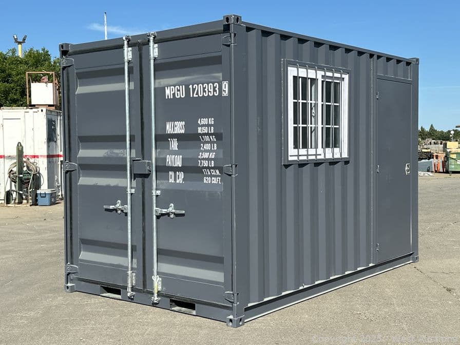 2025-aboss-12-39-container-with-door-and-window-594831
