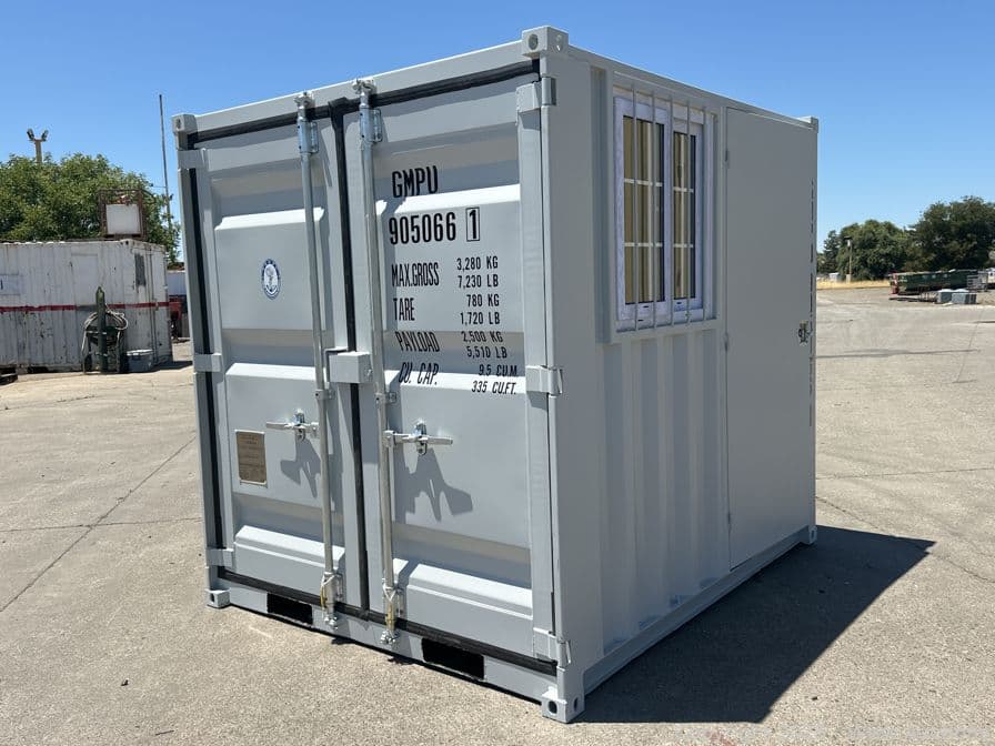 2025-8-39-container-with-door-and-window-598223