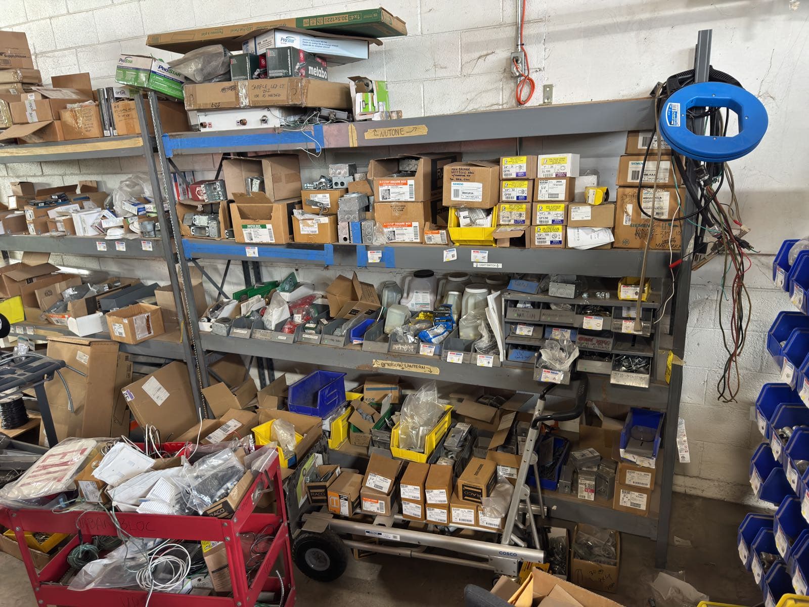 metal-storage-rack-contents-not-included-8bb53b