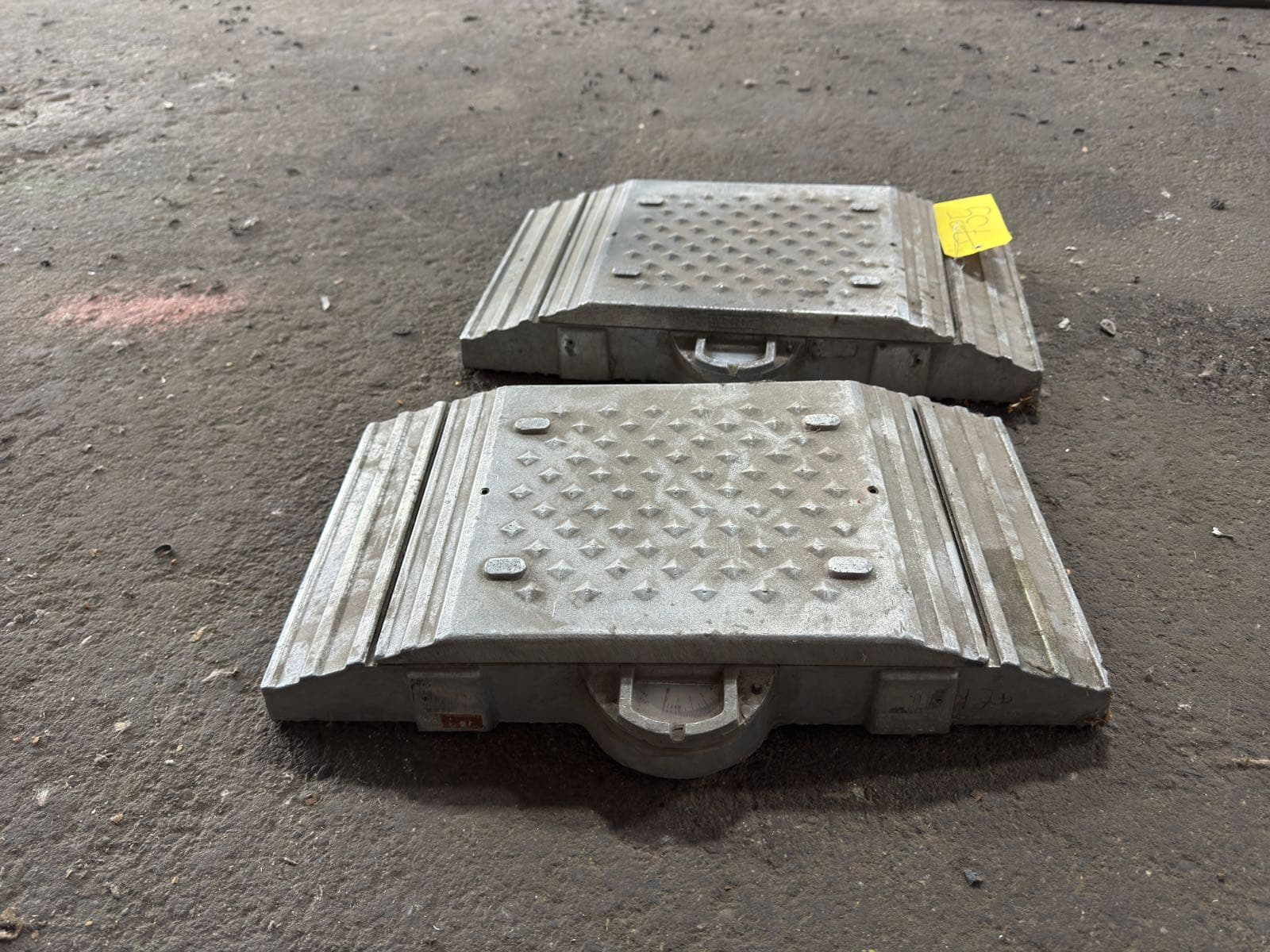 2-forklift-scales-af7397