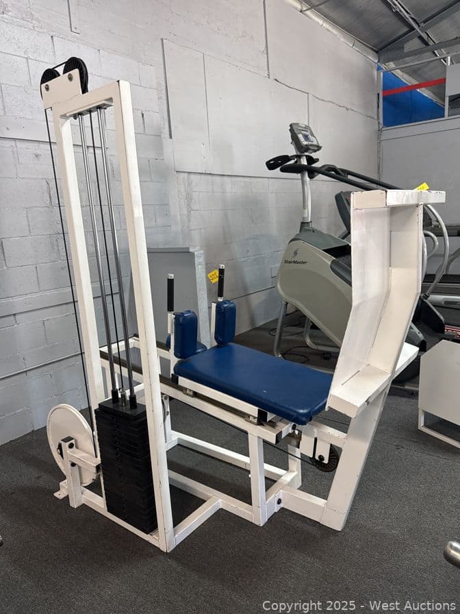hightech-horizontal-leg-press-machine-597595
