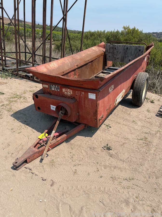 mill-creek-manufacturing-spreader-605771