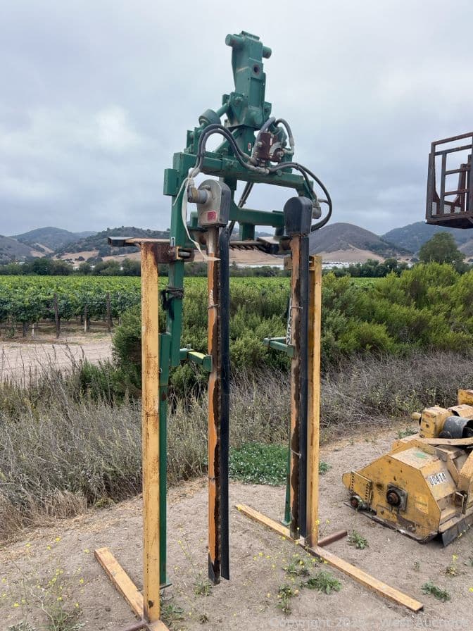 2016-pellenc-sickle-hedger-605932